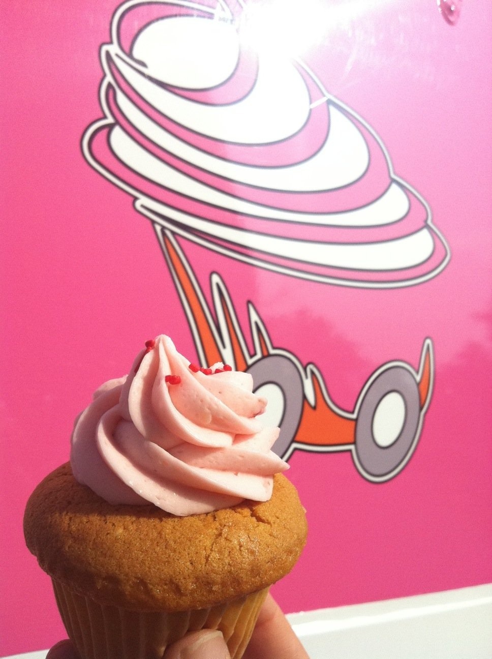Curbside Cupcakes Pink Truck